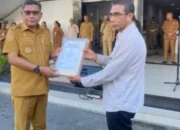 Pemkot Ambon Dorong Ekosistem Halal, Puluhan UMKM Terima Sertifikat Produk Halal