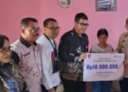 Program BETA Ambon Berikan Santunan Rp10 Juta kepada Ahli Waris Pekerja Rentan di Hative Besar